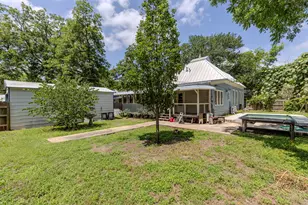 504 Gresham St, Smithville, TX 78957 - Photo 35
