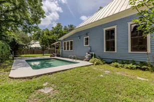 504 Gresham St, Smithville, TX 78957 - Photo 33