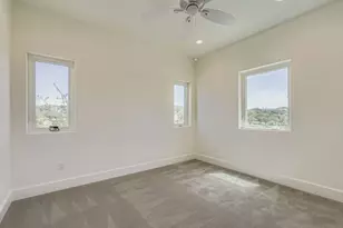 980 Sycamore Creek Dr, Dripping Springs, TX 78620 - Photo 23