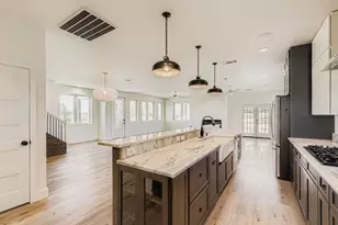 980 Sycamore Creek Dr, Dripping Springs, TX 78620 - Photo 7