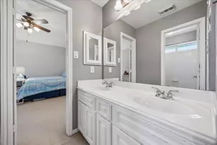 13000 Titus Ct, Austin, TX 78732 - Photo 25