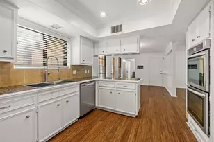 13307 Broadmeade Ave, Austin, TX 78729 - Photo 11