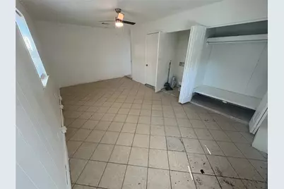 6220 Thurgood Avenue, Austin, TX 78721 - Photo 9