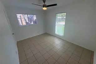 6220 Thurgood Ave, Austin, TX 78721 - Photo 17