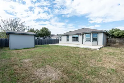 105 Sylvan Street, Hutto, TX 78634 - Photo 17