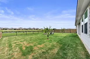1012 S San Marcos St, Manor, TX 78653 - Photo 27