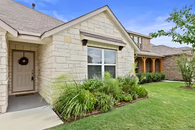 1012 S San Marcos Street, Manor, TX 78653 - Photo 3