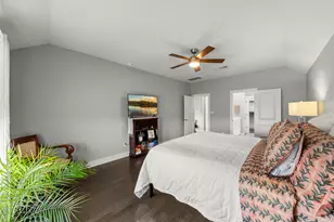 1012 S San Marcos St, Manor, TX 78653 - Photo 11
