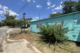 919 W 4th St, Taylor, TX 76574 - Photo 11