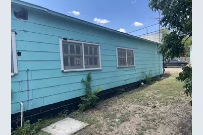 919 W 4th Street, Taylor, TX 76574 - Photo 7