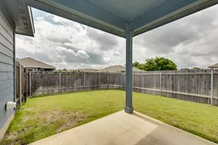 900 Main St, Hutto, TX 78634 - Photo 21