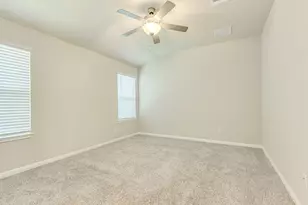 900 Main St, Hutto, TX 78634 - Photo 13