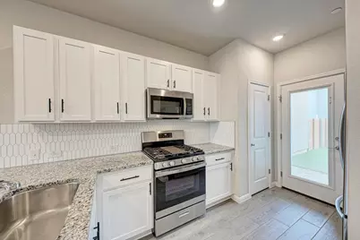 9015 Cattle Baron Path #1102, Austin, TX 78747 - Photo 17