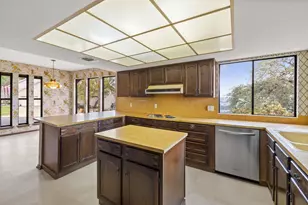 4700 Cat Mountain Dr, Austin, TX 78731 - Photo 13