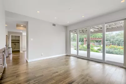 6806 Winterberry Drive, Austin, TX 78750 - Photo 9