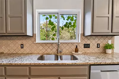 8200 Siringo Pass, Austin, TX 78749 - Photo 15