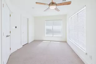 711 W 32nd St, Austin, TX 78705 - Photo 31