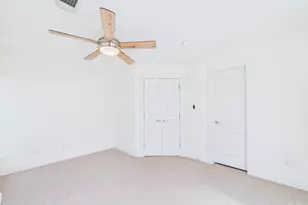 711 W 32nd St, Austin, TX 78705 - Photo 27