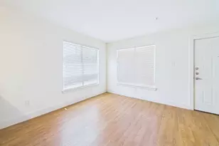 711 W 32nd St, Austin, TX 78705 - Photo 7