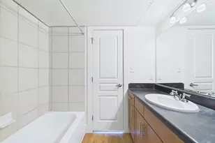 711 W 32nd St, Austin, TX 78705 - Photo 21