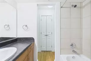 711 W 32nd St, Austin, TX 78705 - Photo 23