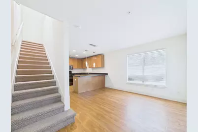 711 W 32nd Street #139, Austin, TX 78705 - Photo 11