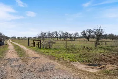 4504 State Highway 304, Rosanky, TX 78953 - Photo 17