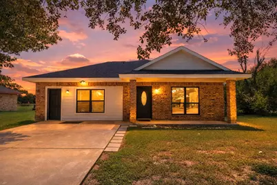 107 Silver Fox, Waco, TX 76705 - Photo 1