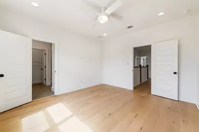 304 E 19.5 Street #304, Georgetown, TX 78626 - Photo 15