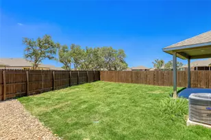 1917 Centerline Ln, Georgetown, TX 78628 - Photo 23
