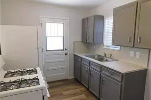 305 Blackson Ave, Austin, TX 78752 - Photo 5