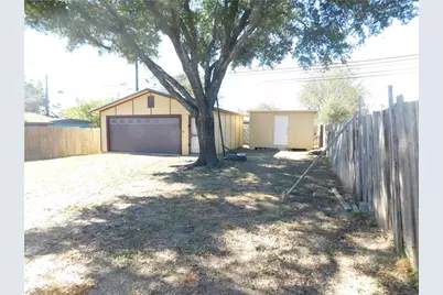 305 Blackson Avenue, Austin, TX 78752 - Photo 19