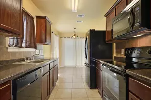 1200 Brendon Lee Lane, Georgetown, TX 78626 - Photo 9