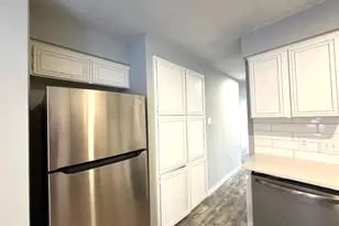 317 W William Cannon Dr Dr, Austin, TX 78745 - Photo 9