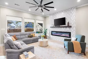 711 CHINKAPIN DR, Fredericksburg, TX 78624 - Photo 7