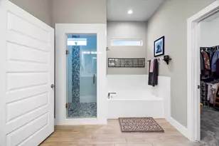 711 CHINKAPIN DR, Fredericksburg, TX 78624 - Photo 15