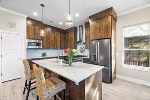 711 CHINKAPIN DR, Fredericksburg, TX 78624 - Photo 11