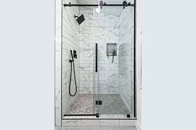 1006 Cherico Street, Austin, TX 78702 - Photo 19