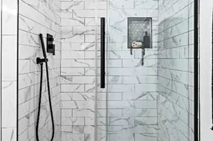 1006 Cherico St, Austin, TX 78702 - Photo 19