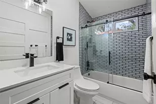 1006 Cherico St, Austin, TX 78702 - Photo 21