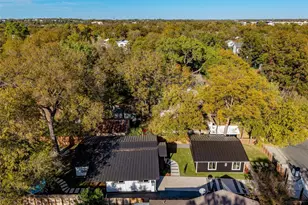 1006 Cherico St, Austin, TX 78702 - Photo 31