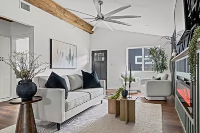 1006 Cherico Street, Austin, TX 78702 - Photo 9