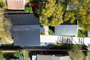 1006 Cherico St, Austin, TX 78702 - Photo 33