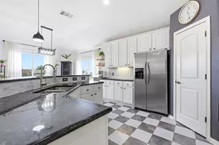 150 Manchester Ln, Austin, TX 78737 - Photo 9