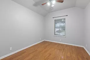150 Manchester Ln, Austin, TX 78737 - Photo 17