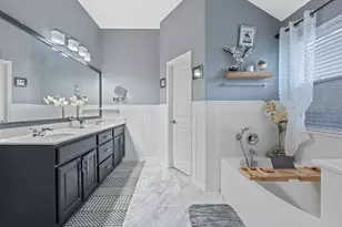 150 Manchester Ln, Austin, TX 78737 - Photo 13