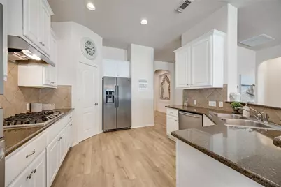 12920 Appaloosa Chase Drive, Austin, TX 78732 - Photo 7