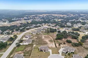 105 Houston Cove, Liberty Hill, TX 78642 - Photo 33