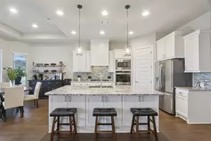 105 Houston Cove, Liberty Hill, TX 78642 - Photo 17