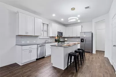 137 Bennington Drive, Liberty Hill, TX 78642 - Photo 7